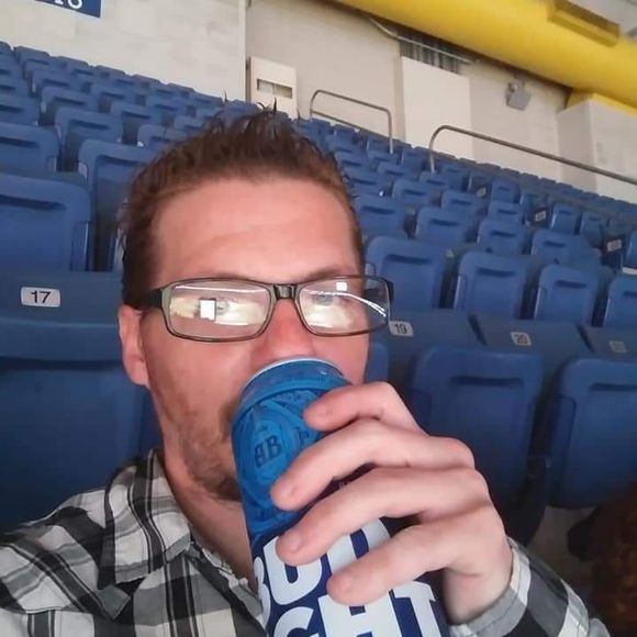 Meet your Posher, Chris - Picture 1 of 1